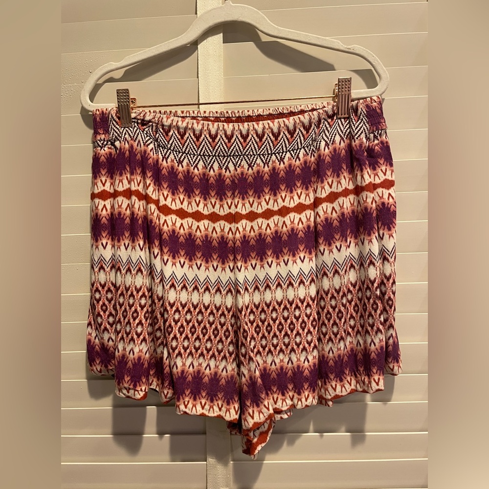Jessica Simpson Bohemian Shorts, Size L